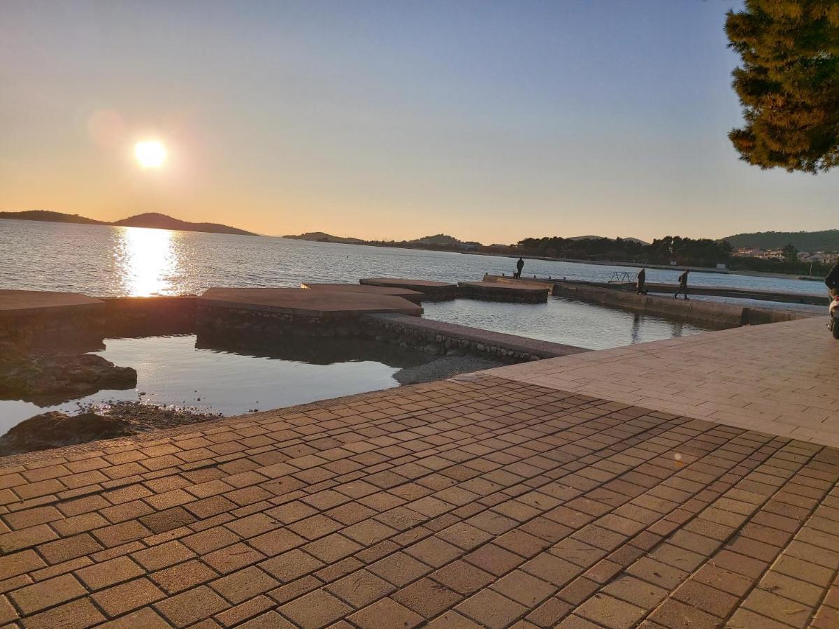 Apartman Arija-Pino Vodice Zewnętrze zdjęcie