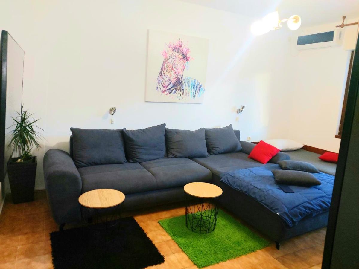 Apartman Arija-Pino Vodice Zewnętrze zdjęcie